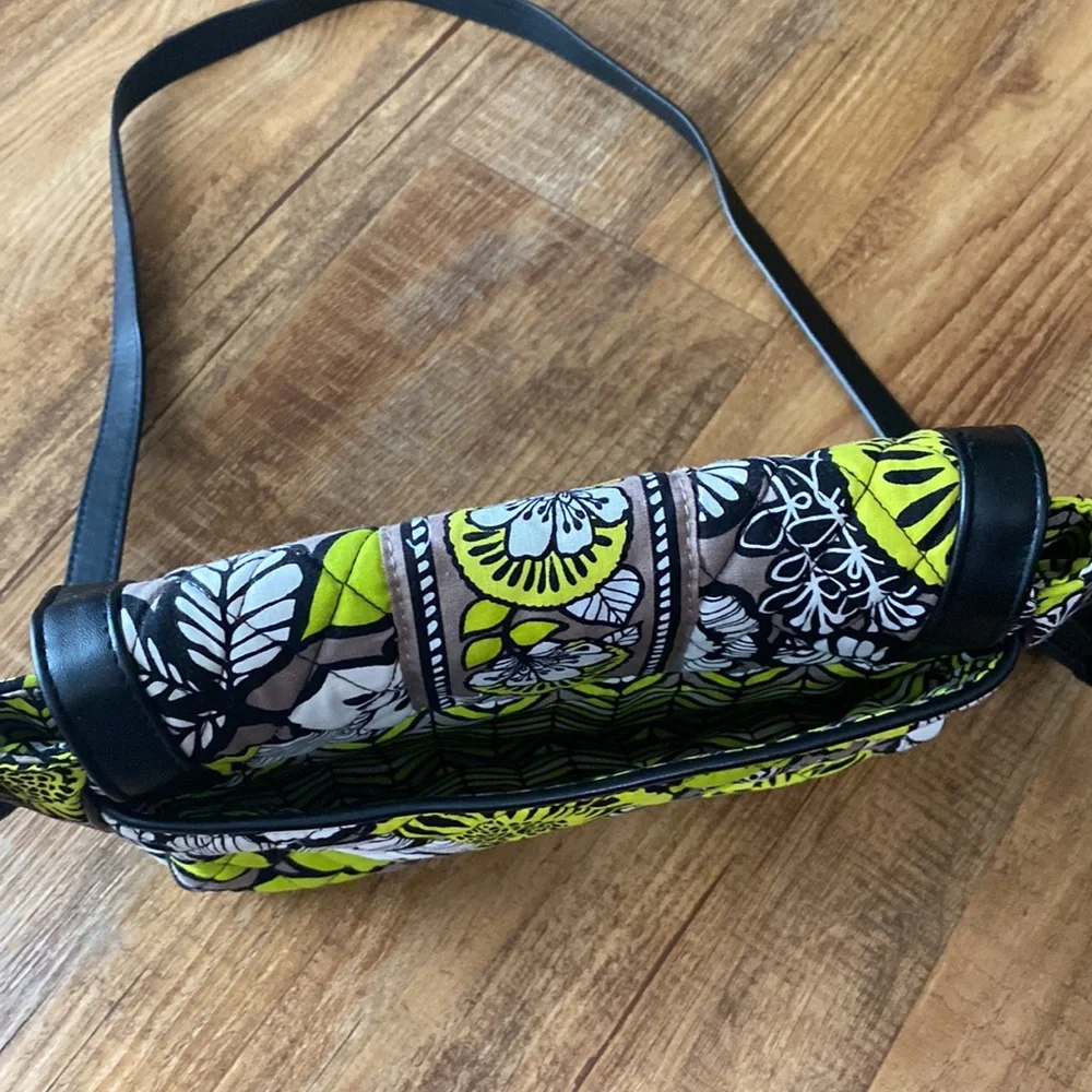 Vera Bradley black, white, & yellow floral crossbody purse